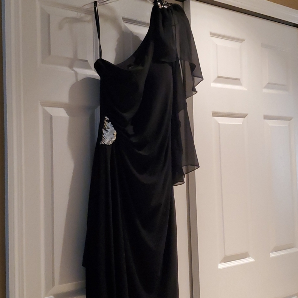 Black Semi Formal Dress